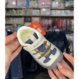 Дитячі кросівки для хлопчика 18–22 розмір, легкі та зручні